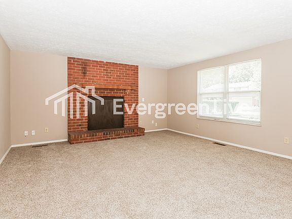 4th image of 8440 Pinegate Way