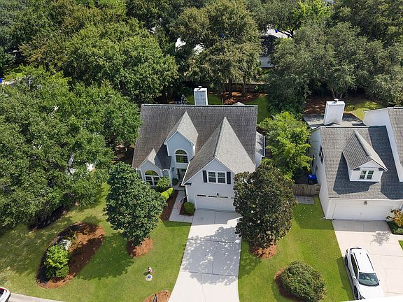 5th image of 2085 Country Manor Dr