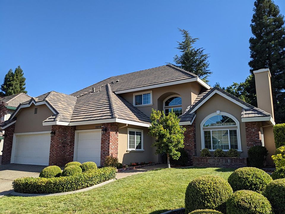 1st image of 2215 Banbury Cir