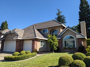 2215 Banbury Cir, Roseville, CA 95661