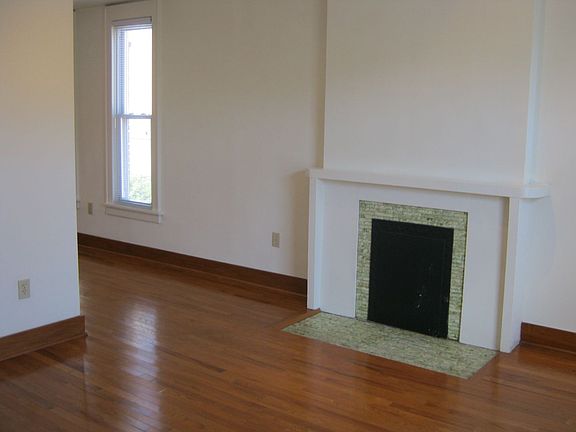 3rd image of 226 Buttles Ave Unit 1A