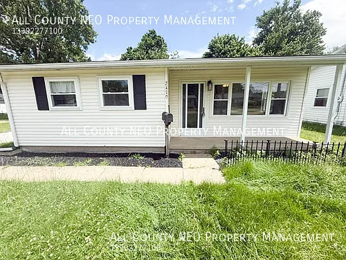 2470 Center Ave Photo 1