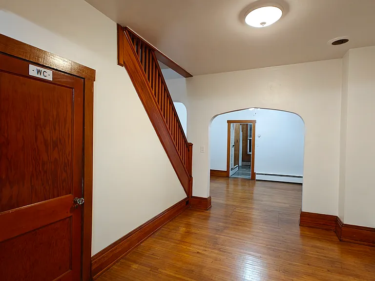 118 Shaw Ave — Photo 13