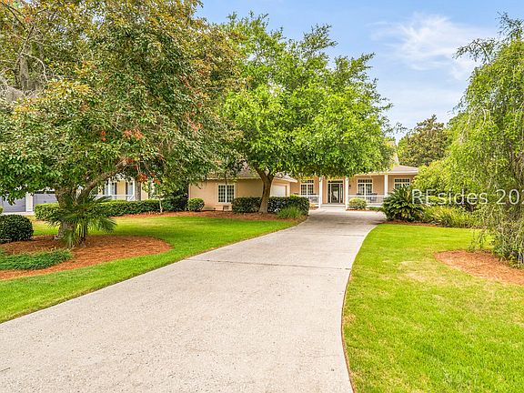3rd image of 13 River Marsh Ln