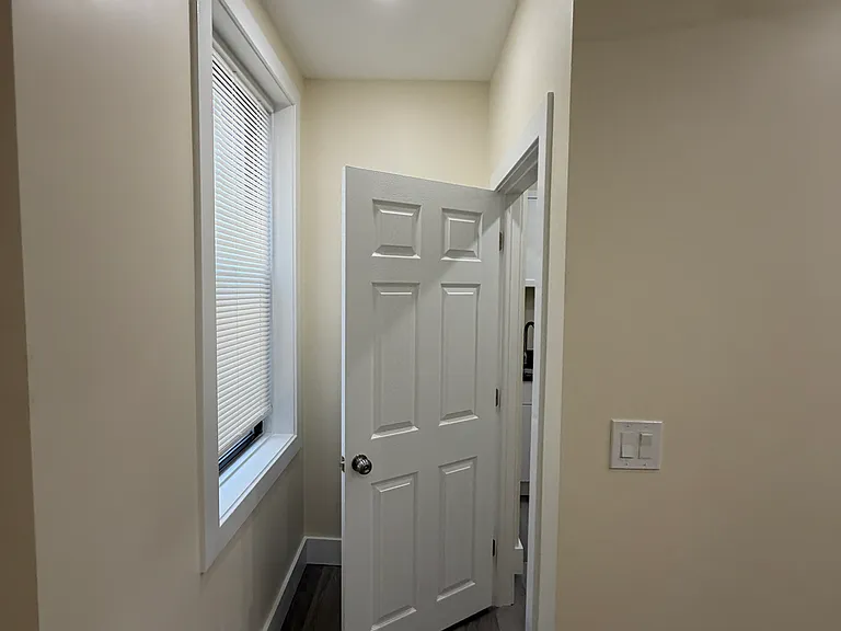 55 Burbank St #12 — Photo 4
