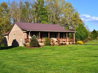 56 Creekside Dr, Stanton, KY 40380