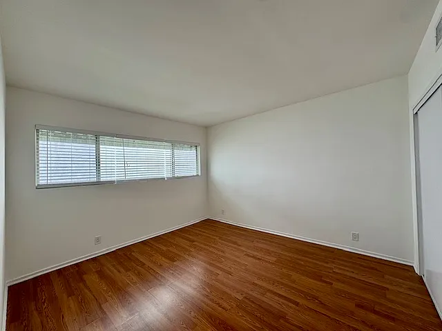 337 S Elm Dr #4 — Photo 21