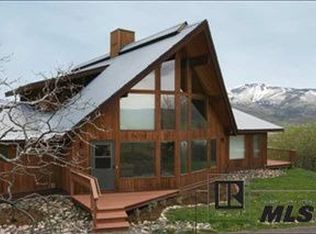 34725 Country Green Rd, Steamboat Springs, CO 80487