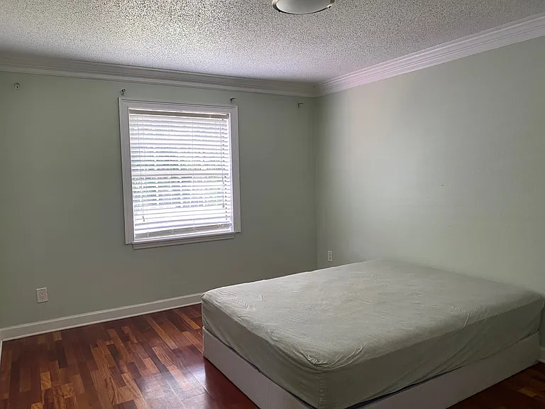 1364 Lawndale Rd — Photo 14
