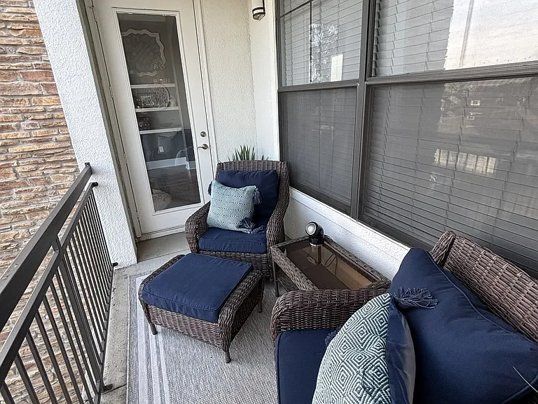 Balcony patio