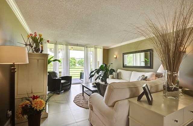 2nd image of 4017 N Cypress Dr APT 202
