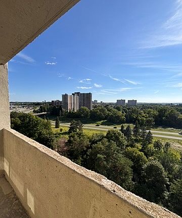 3rd image of 70 McEwen Ave #1201