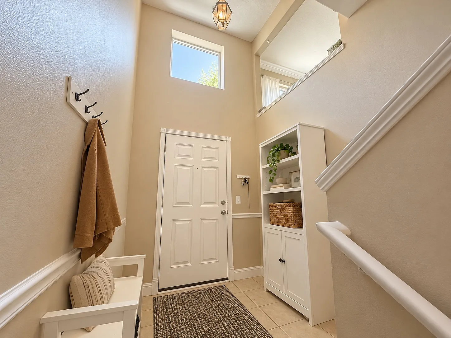3 bed, 1781 sqft, $3,100 — Photo 2