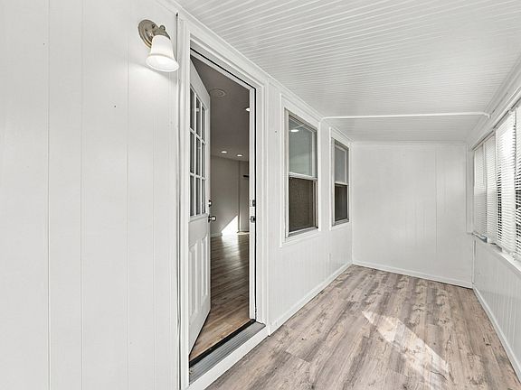 2nd image of 196 Clarendon Ave