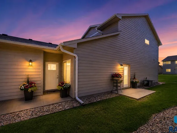 6156 S Alki Pl, Sioux Falls, SD 57108