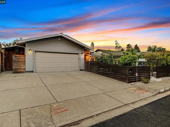 335 Lakeside Ct, Martinez, CA 94553