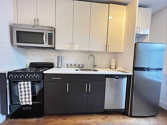 2nd image of 165 W 127th St APT 4G