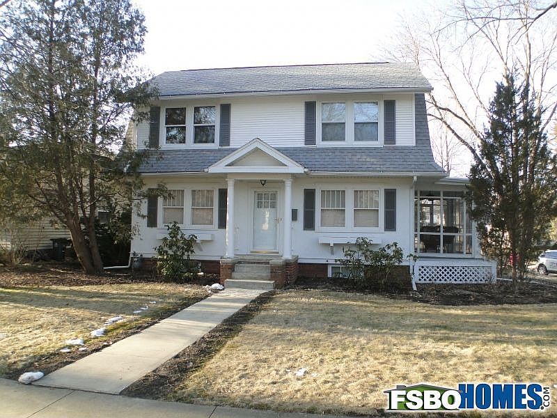 Front View of Home