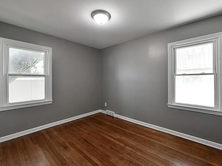 1317 Washington St — Photo 13