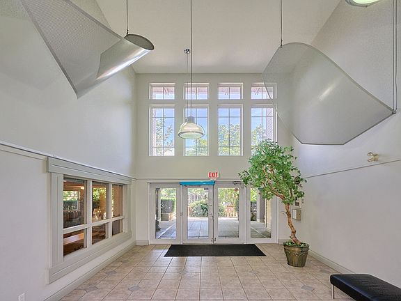 3rd image of 5600 Andrews Rd #104