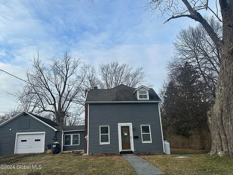 2nd image of 8 Troy Street