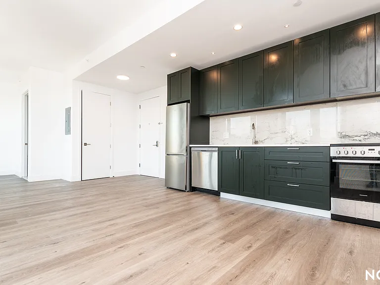 322 Grand Concourse #602 — Photo 1