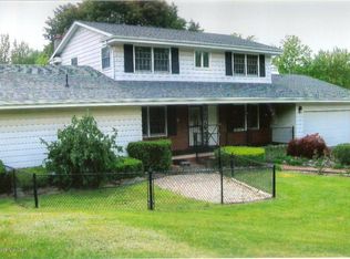 526 Loyalville Rd, Dallas, PA 18612