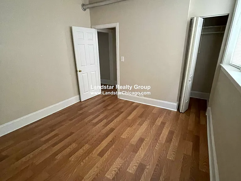 1936 W Estes Ave #G — Photo 7