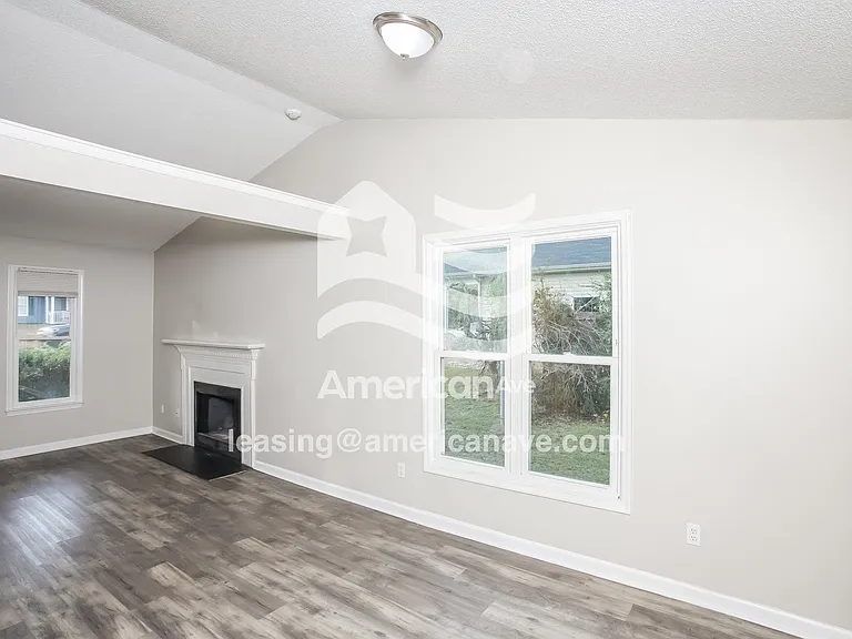 14688_003_living_room_14137865.jpg