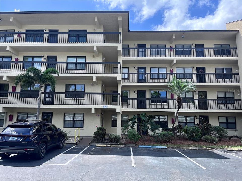 1st image of 315 30TH AVENUE W #B203