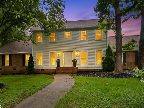 114 Woodhill Ln, Simpsonville, SC 29681