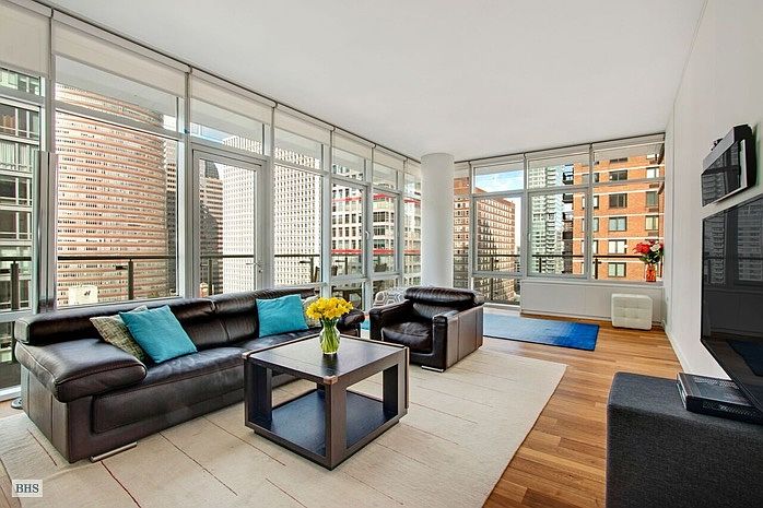 1st image of 310 E 53rd St APT 21B
