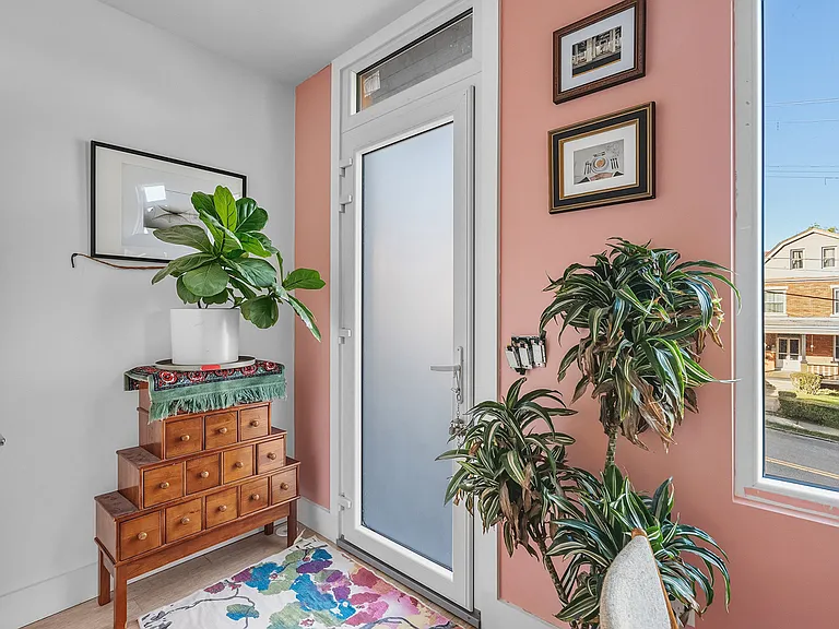 5454 Black St — Photo 3