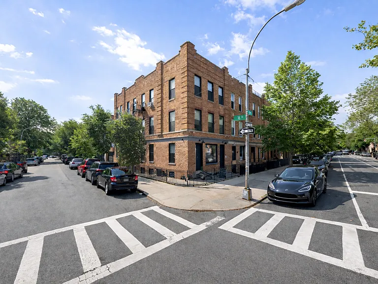 1601 11th Ave #1 — Photo 23