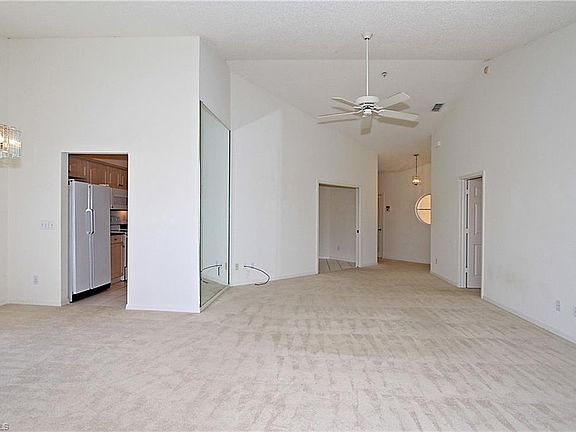 4th image of 61 Silver Oaks Cir APT 12204