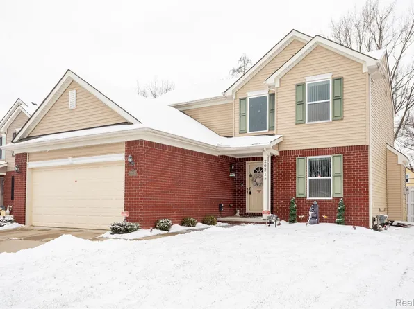 20215 Floral St, Livonia, MI 48152