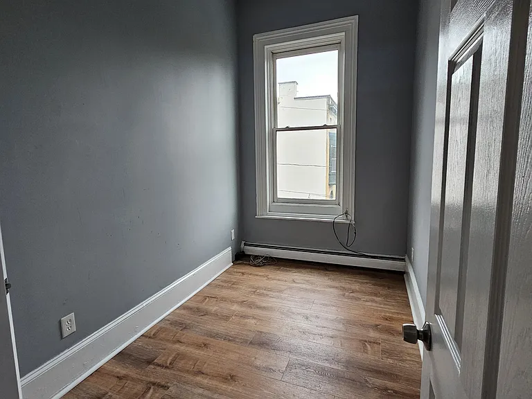 32 1st St #2 — Photo 10