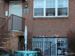 421 College Dr, Edison, NJ 08817
