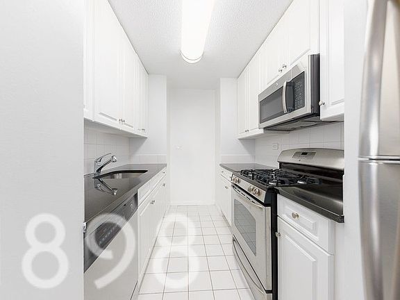 2nd image of 175 W 87th St APT 23E
