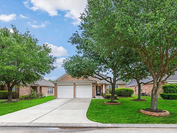 3rd image of 22848 Lantern Hills Dr