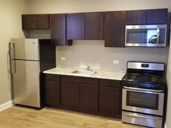 7801 S May St #2, Chicago, IL 60620