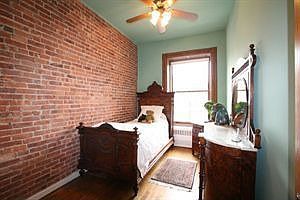 5th image of 104 W 76th St