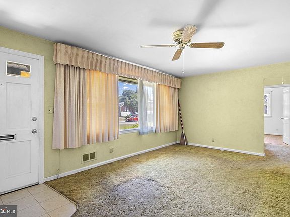 3rd image of 1415 Stateside Dr