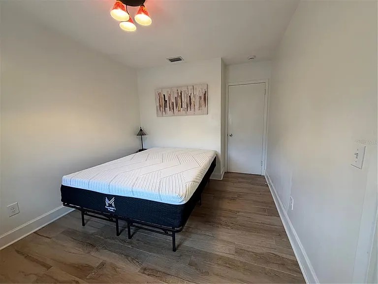 3230 W Saint Conrad St — Photo 16