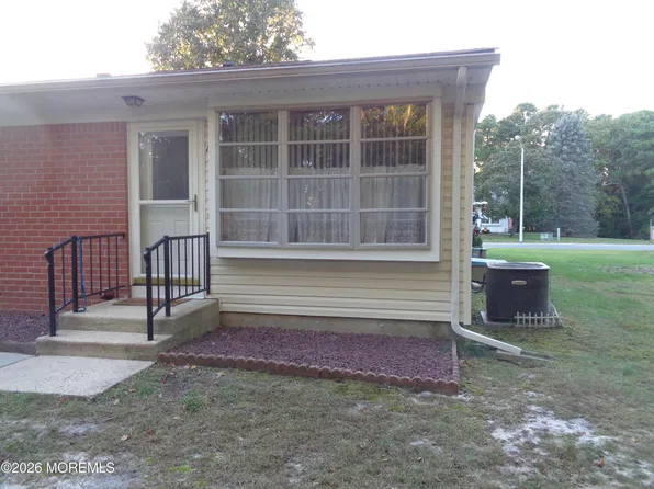 83 E Hudson Parkway, Whiting, NJ 08759