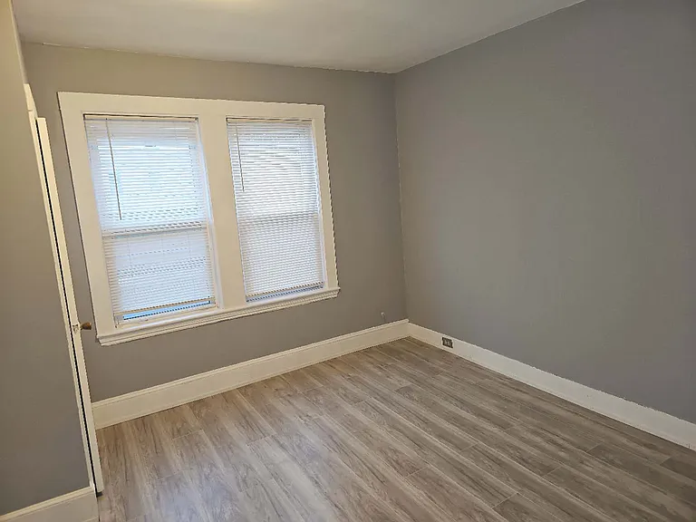 106 Sumner St #1 — Photo 8