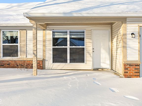 5th image of 11824 Holz Dr