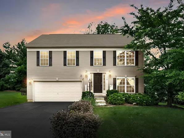 1210 Nugent Way, York, PA 17402