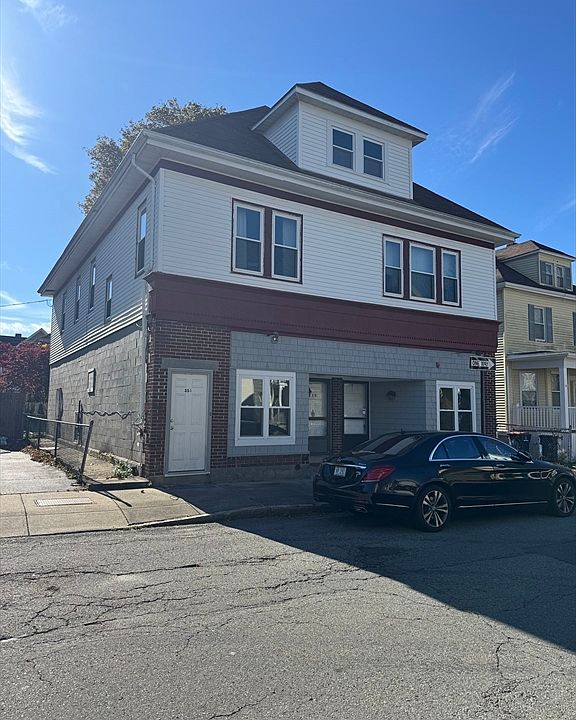 2nd image of 354-358 Arnold St