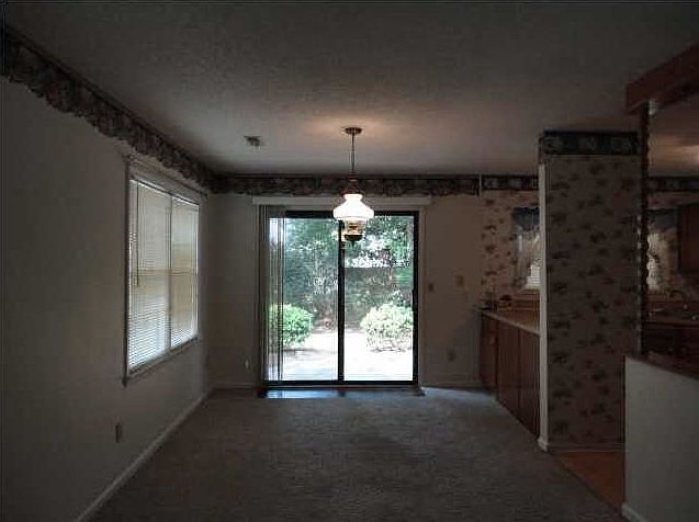 1st image of 101 Mill Pond Ct